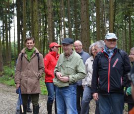 AVE_Dritte_Grenzsteinwanderung_27-04-2014_Bild__28