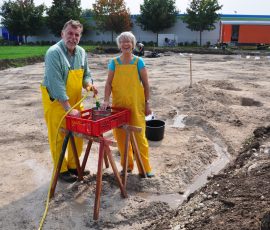 AVE_Ehrenamtliche_Grabungshilfe_Aufhausen_Bergham_Bild_11