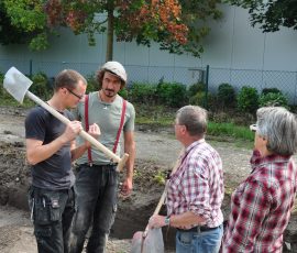 AVE_Ehrenamtliche_Grabungshilfe_Aufhausen_Bergham_Bild_4