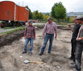 AVE_Ehrenamtliche_Grabungshilfe_Aufhausen_Bergham_Bild_5