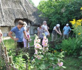 AVE_Exkursion_Juni2012_Sammlung_Aschheim_und_Bajuwarenhof_Kirchheim_Bild_7