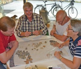 AVE_Scherbenwaschen_Museum_Erding_06-2014_Bild__014