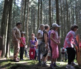 AVE_Wandertag_Grundschule_Dorfen_Viereckschanze_Bild__112