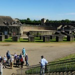 Vor dem Amphitheater